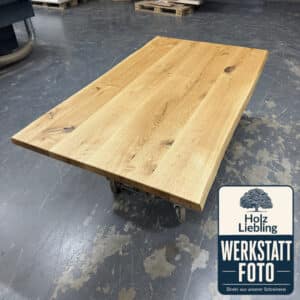 Esstisch_Baumkante_Eiche_Werkstattfoto.001