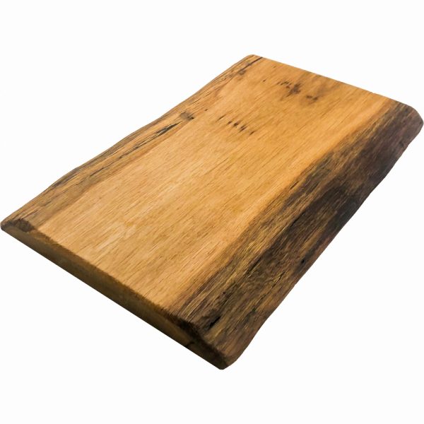 rustikales Baumkanten Brett aus Holz