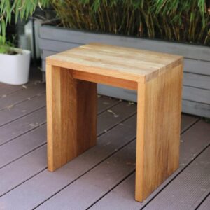 Moderner Hocker Aus Holz