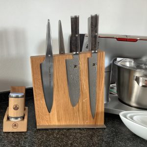 Magnetischer Design-Messerblock aus Eichenholz