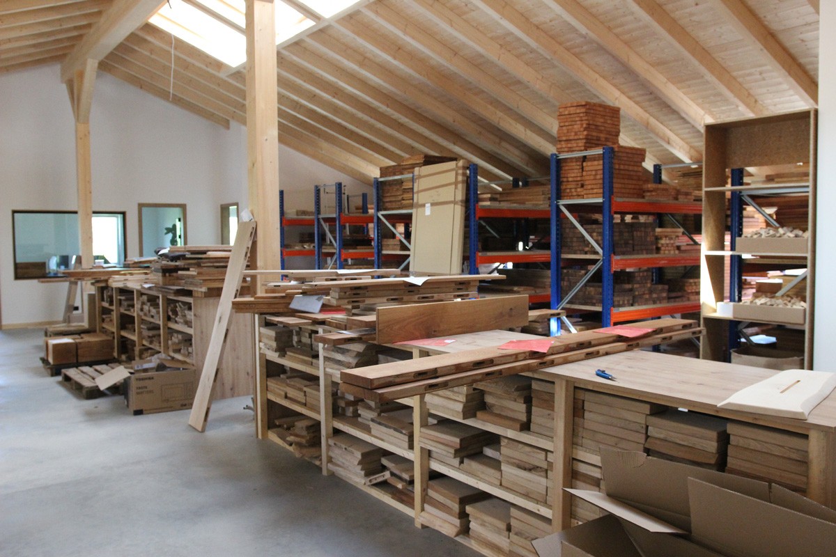 Holz-Liebling Die Massivholz-Manufaktur Pfaffing Werksverkauf