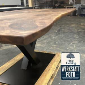 Euro_Nuss_Esstisch_Baumkante_Werkstattfoto.001