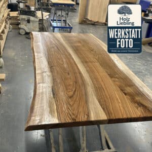 Europäischer_Nussbaum_Esstisch_Werkstattfoto.001