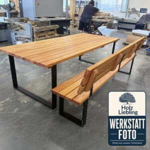 Gartentisch_Garnitur_Mit_Bank_Holz_Werkstattfoto.001