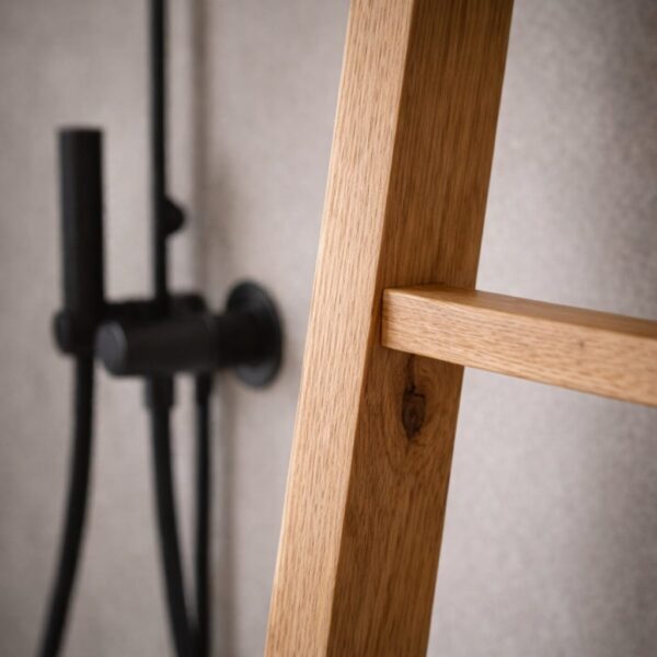 Handtuchleiter-Massivholz-Verarbeitung-Detail