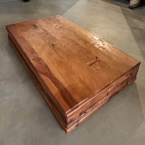 Kochfeldabdeckung aus Birnbaum; 90 x 53 x 2,5cm