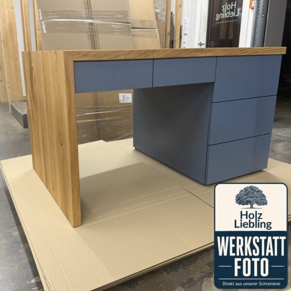 Schreibtisch_Mit_Schubladen_Werkstattfoto_1.001