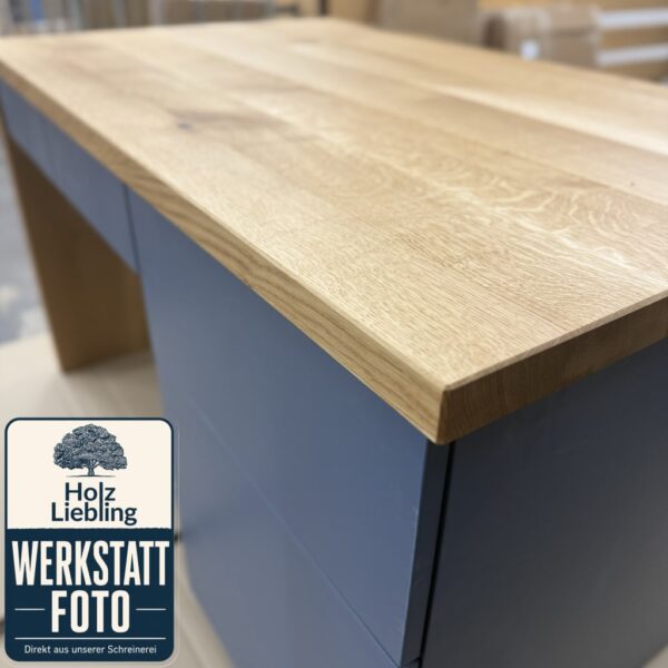 Schreibtisch_Mit_Schubladen_Werkstattfoto_3.001