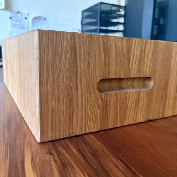 Massiver Eiche Hackblock mit Griffmulde